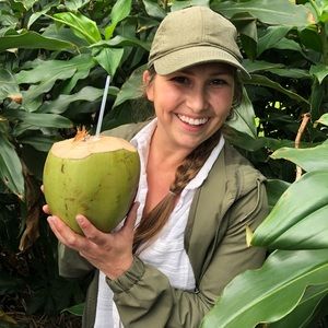 Meet your Posher, Traci